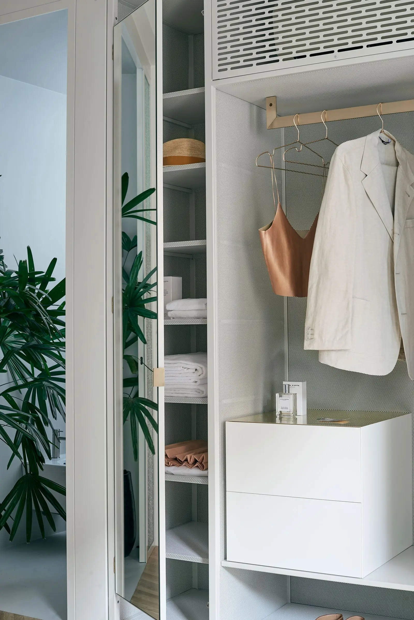 Casa Flora Venezia | Your Design Home to Experience Venice - Wardrobe